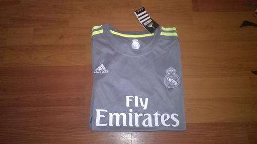 ADIDAS Real Madrid 2015/16 Kit - X Large